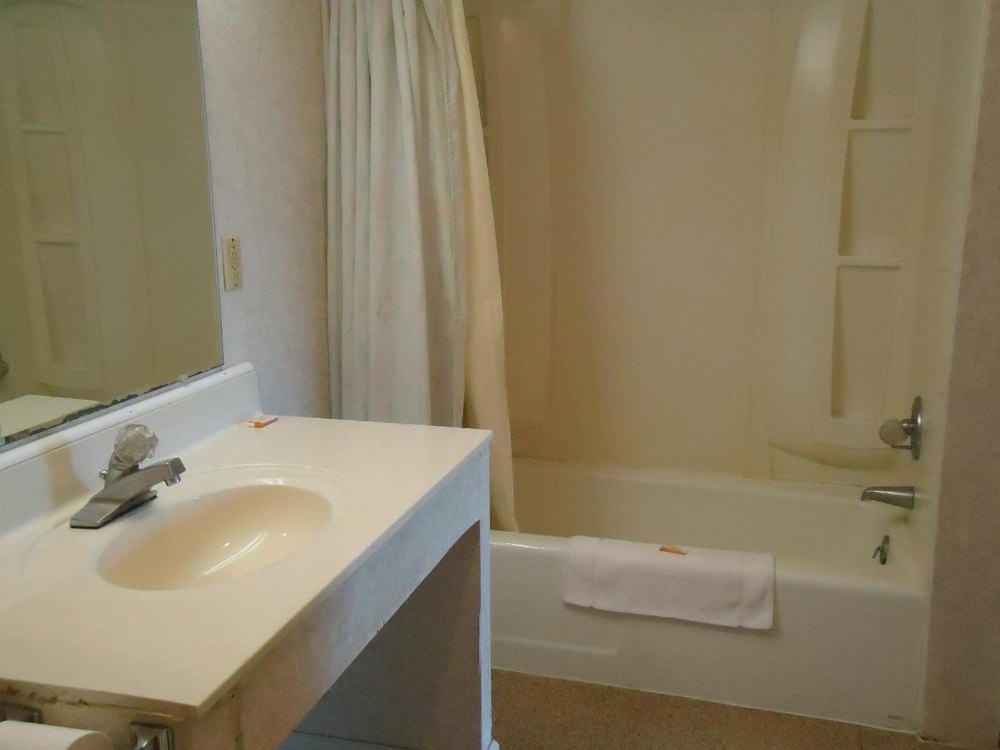 Welborn Motel - Hamptonville Image 7
